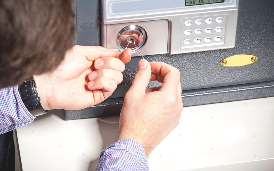 ouvrir une serrure de porte sans clé Bondoufle